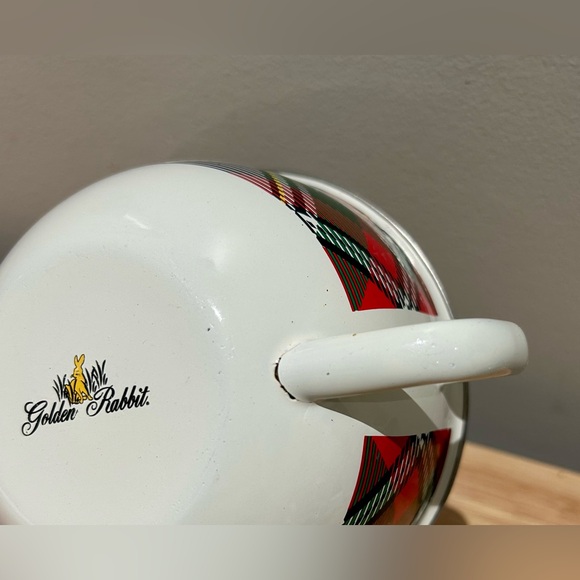 Golden Rabbit Enamelware Sharing Bowl With Handle Plaid...
